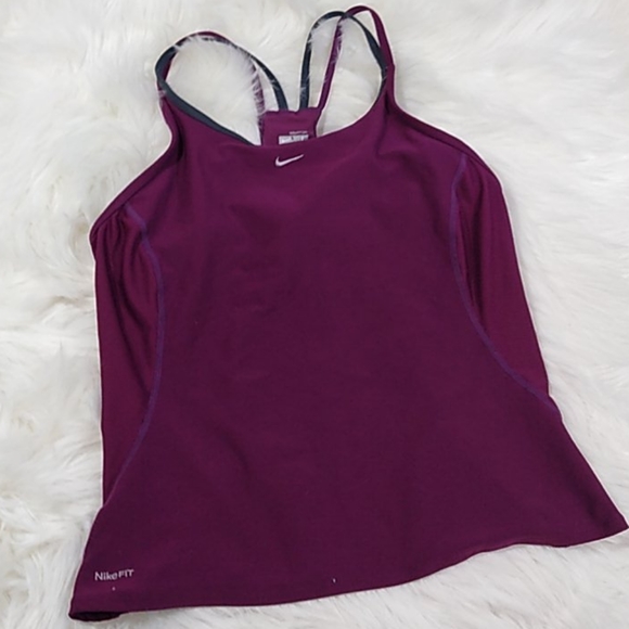 Nike Tops - ♥️ Nike Large tank top with built in bra